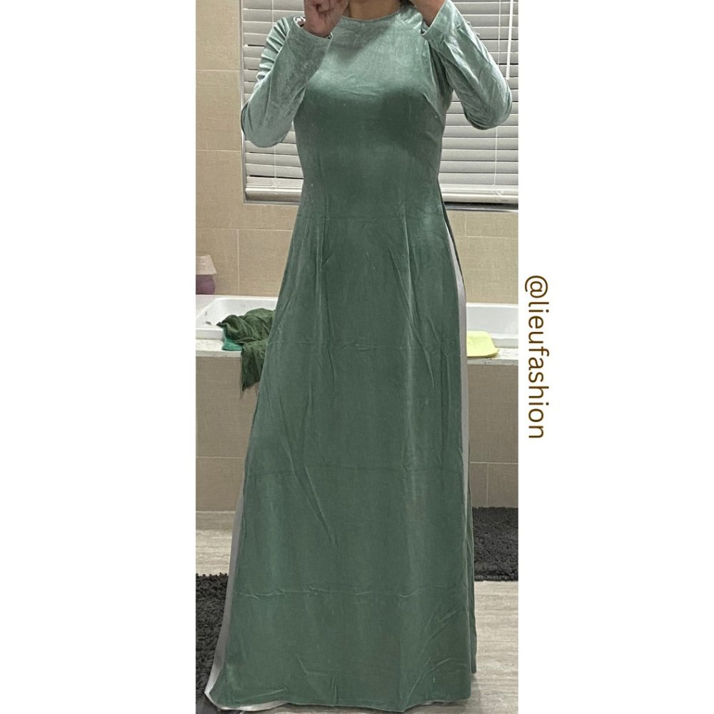 🧧 Vietnamese Traditional Dress (Áo Dài)